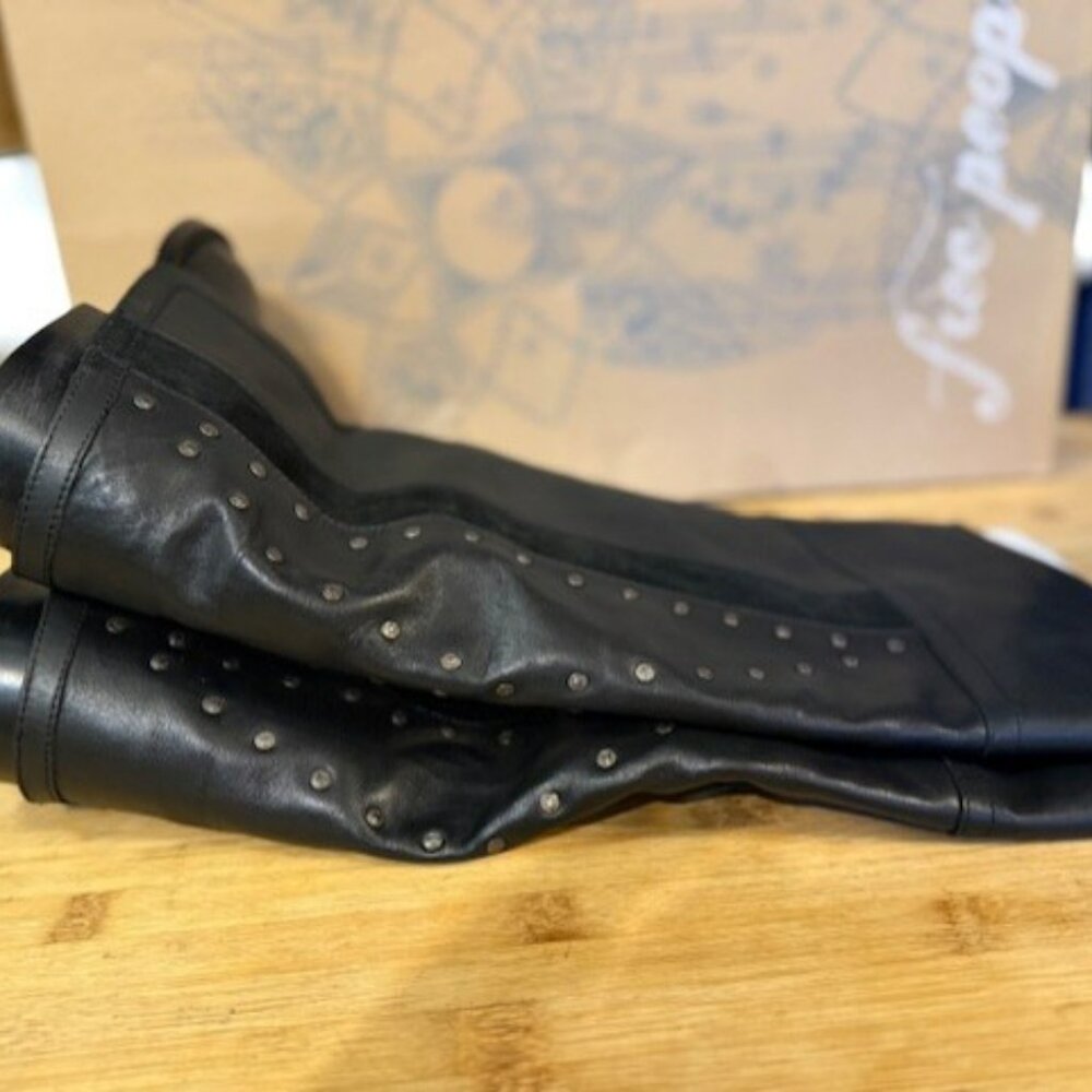 Retro Lola Studded Tall Leather Boots - NWB - Picture 10 of 16